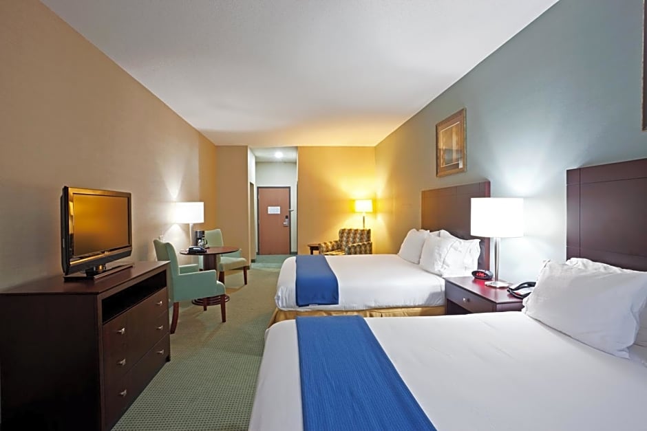 Holiday Inn Express and Suites Meriden