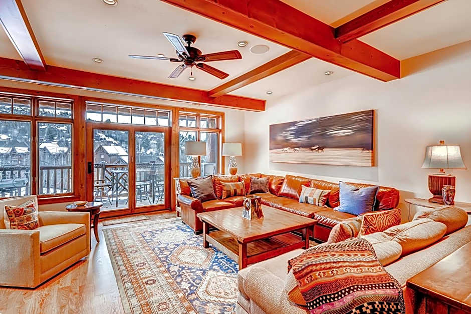 Bachelor Gulch Village