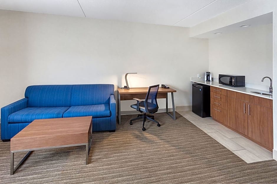Holiday Inn Express Hotel & Suites Providence-Woonsocket By IHG