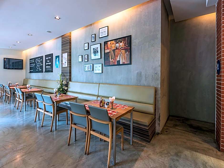 Dynasty Grande Hotel