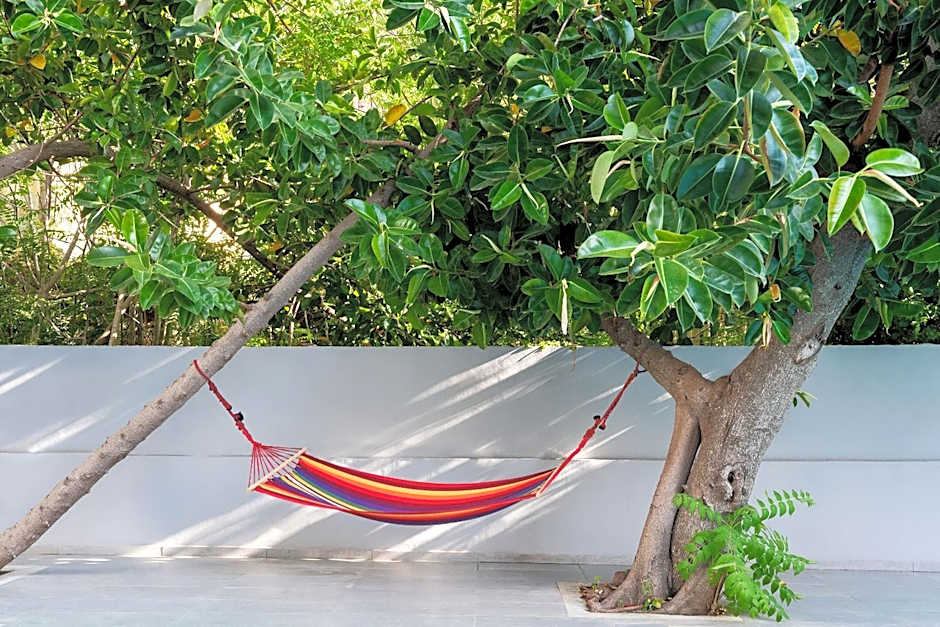 Oktober Downtown Rooms