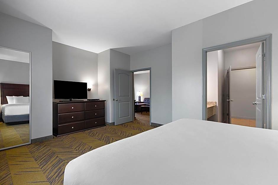 La Quinta Inn & Suites by Wyndham Brookshire