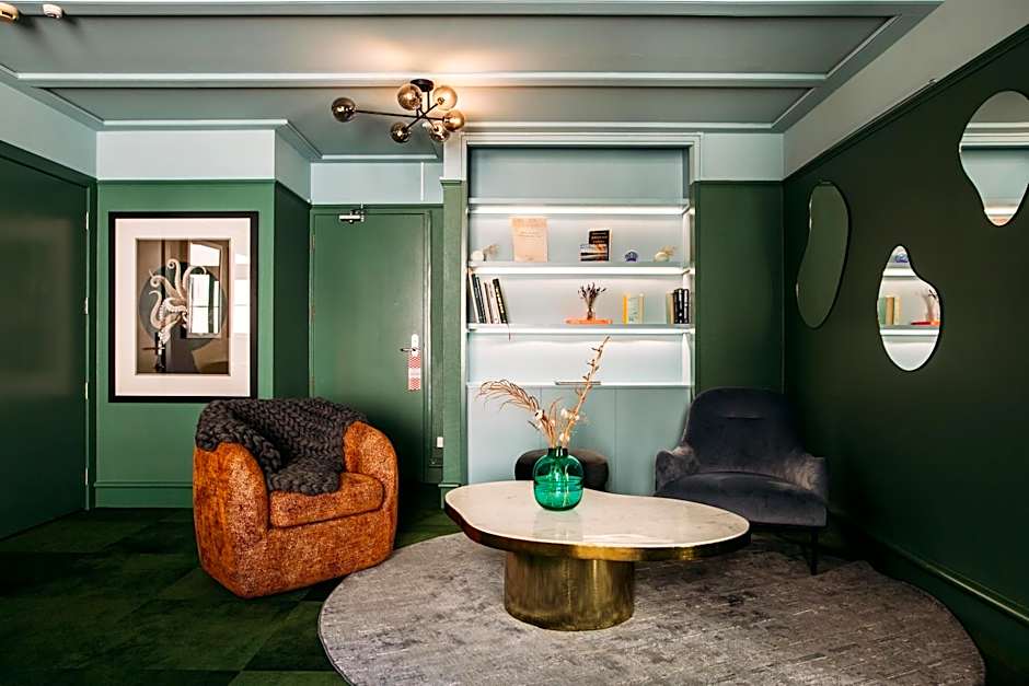 The Central Hotel Queenstown, A Naumi Chapter