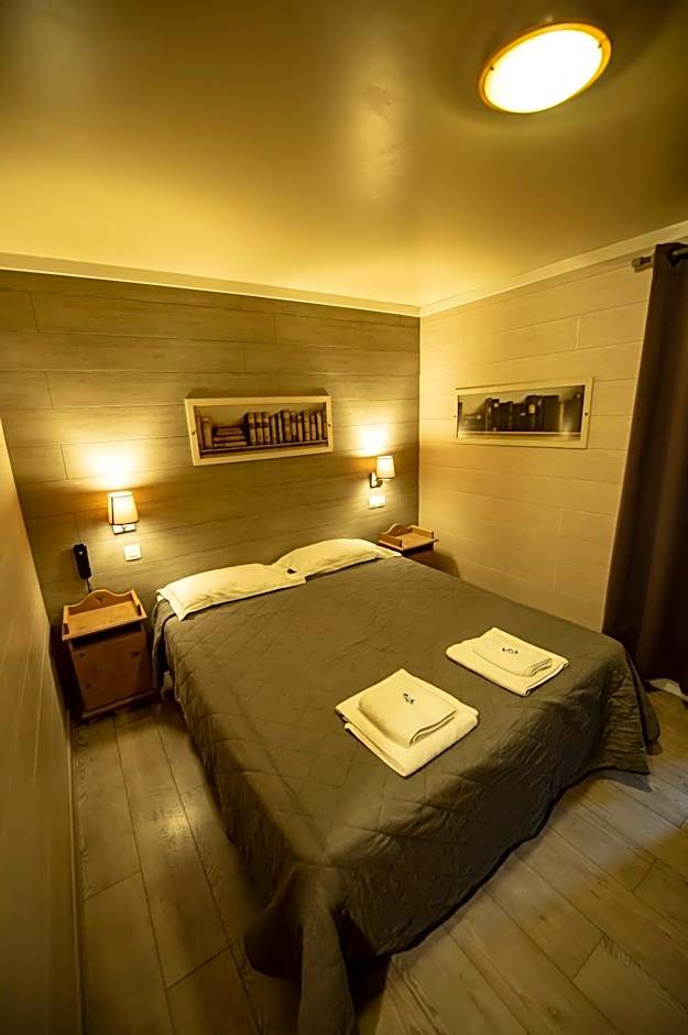 Hotel La Chaumière à 180m du télécabine et de la gare