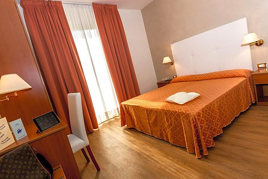 Hotel Touring