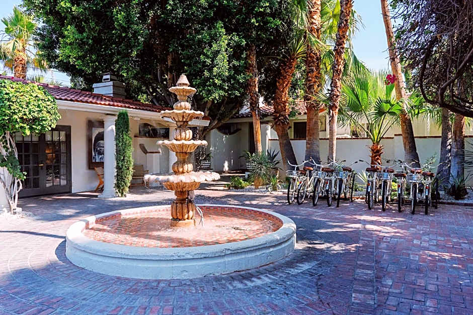 Villa Royale Inn