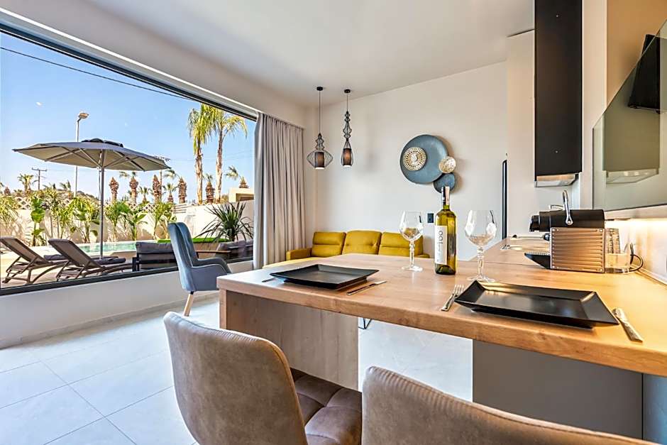 Pathos SeaSide Suites