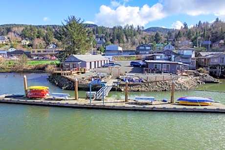 Wheeler on the Bay Lodge and Marina