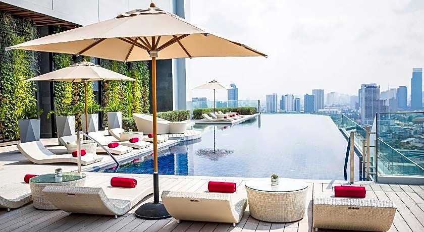 Avani Riverside Bangkok Hotel