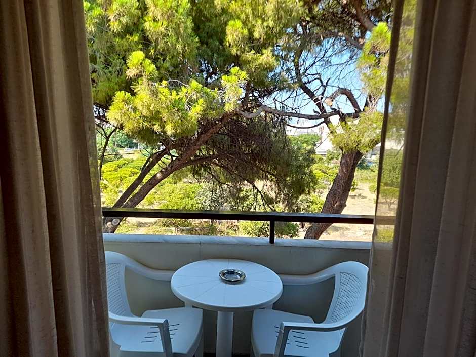 Phaethon Hotel