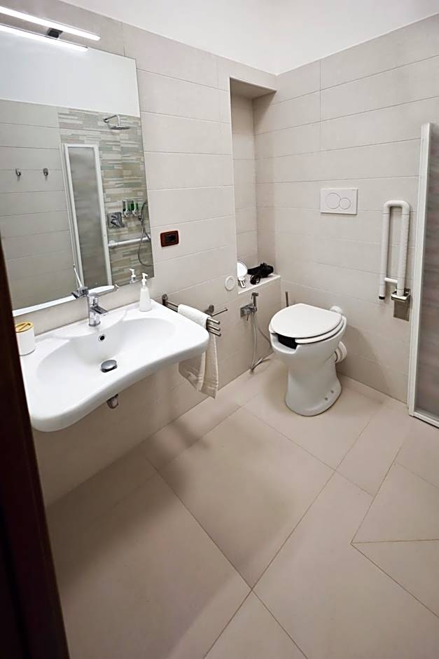 Cataneasy Rooms