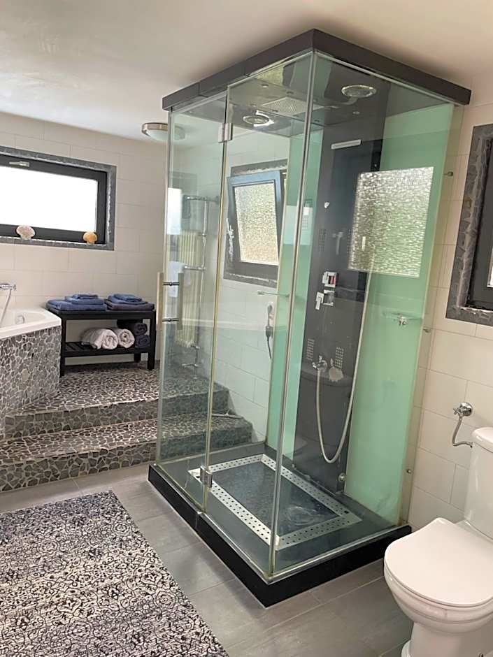 Amster Houseboat Bed without Breakfast