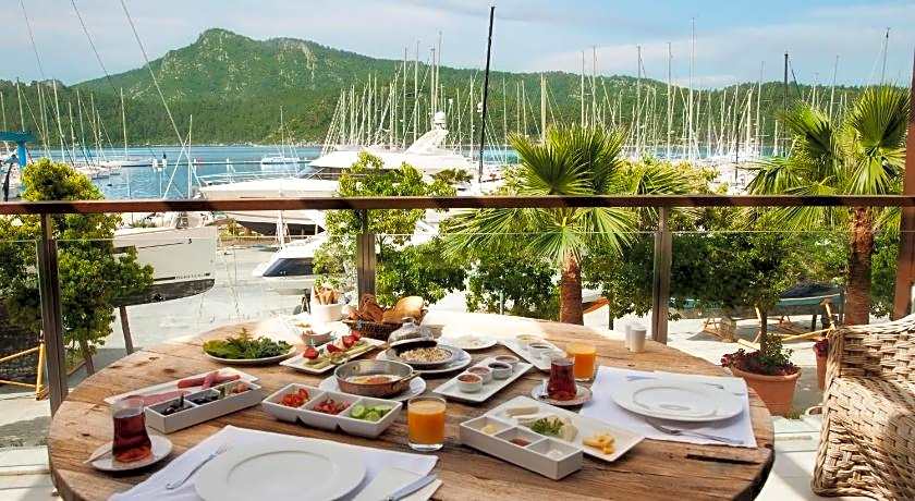 Marti Hemithea Hotel