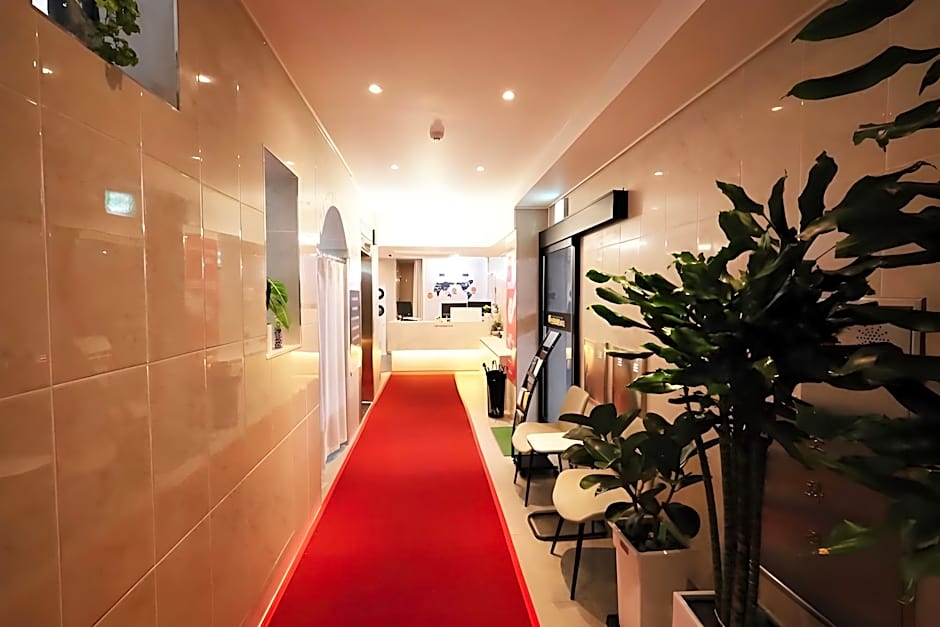 Brighten Hotel 