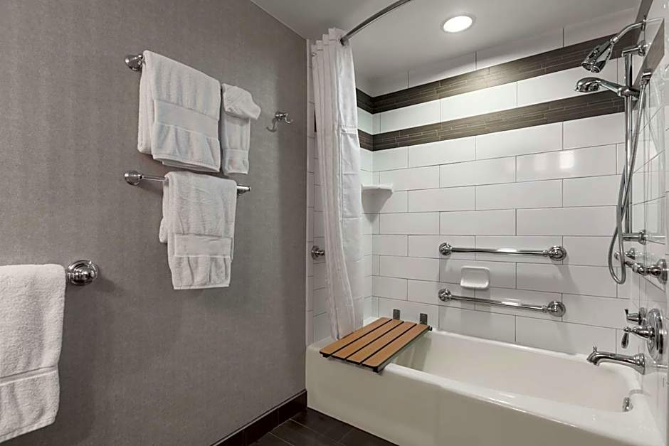 Embassy Suites By Hilton Hotel Napa Valley