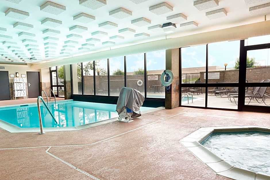 Drury Inn & Suites Atlanta Morrow