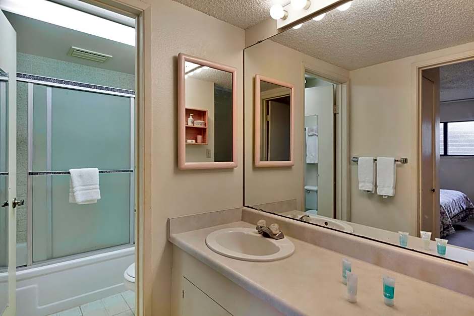 Castle Molokai Shores