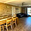 Starlight Motor Inn