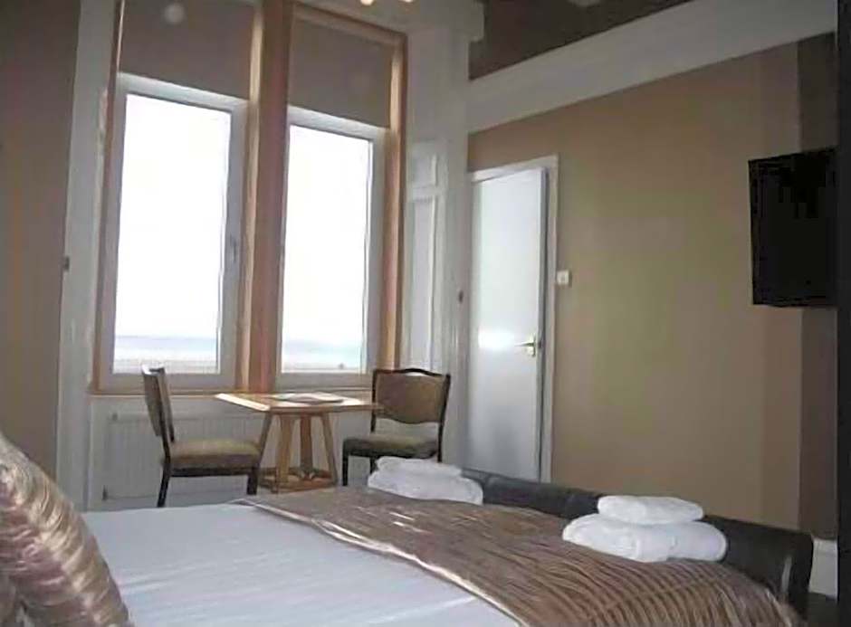 Lauriston Hotel