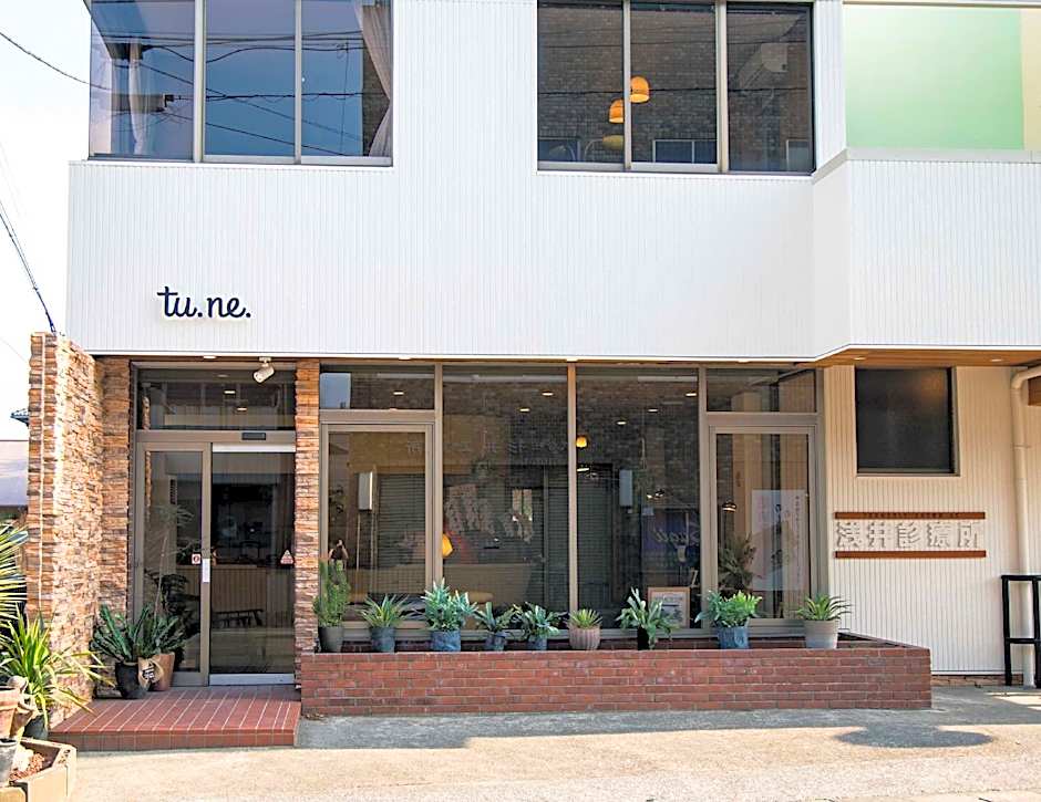 tu.ne.Hostel