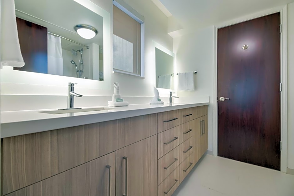 SpringHill Suites by Marriott Dallas NW Highway at Stemmons/I-35E