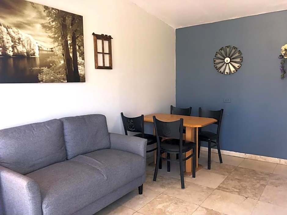 Olancha RV Park and Motel