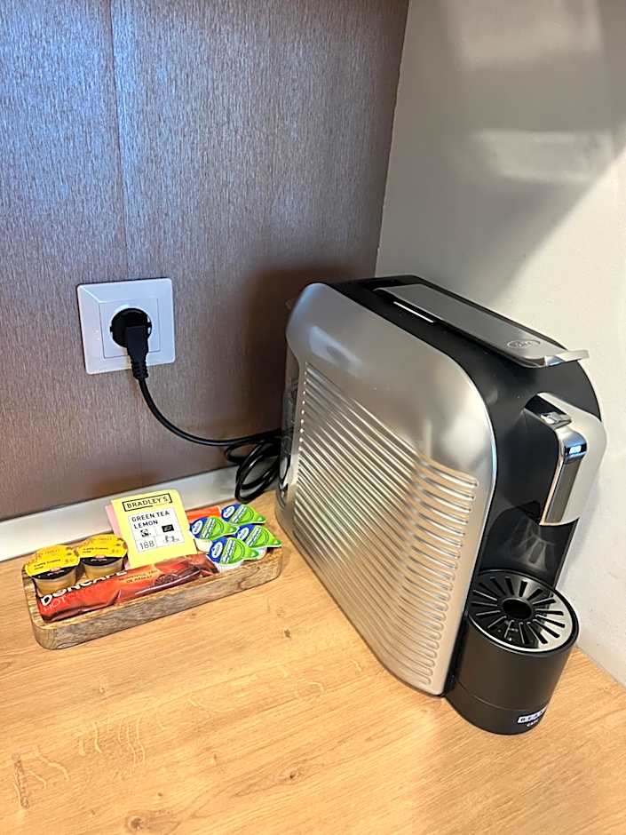 H11 Downtown Apartments