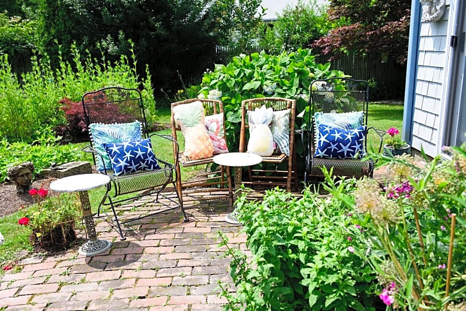 Gardenview Bed and Breakfast 