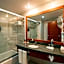 Suites Camino Real