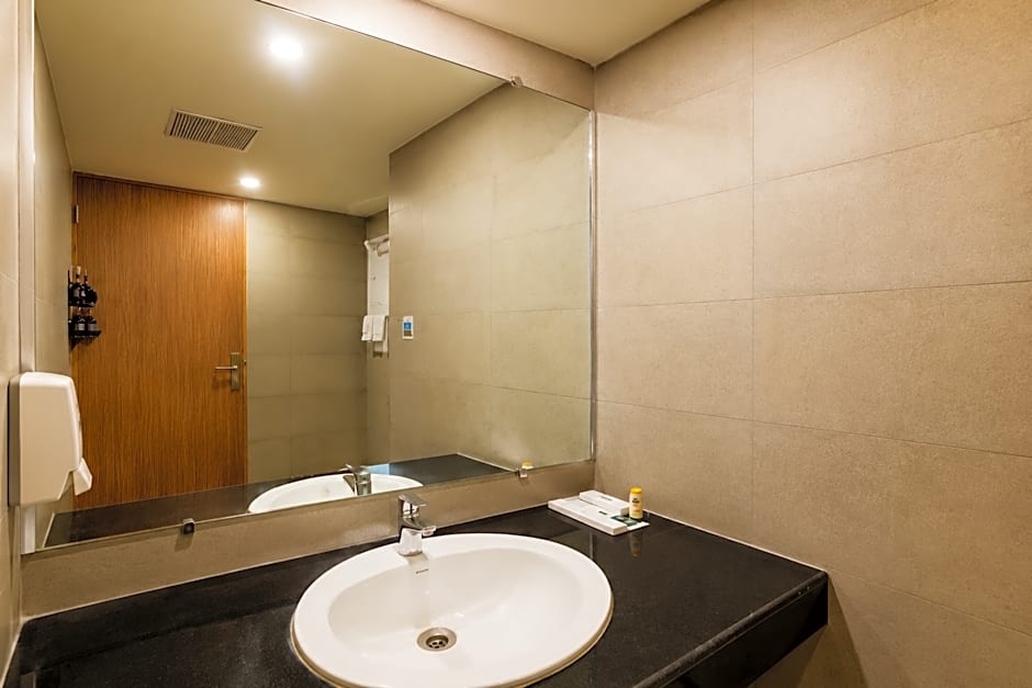 Max Hotels Jabalpur