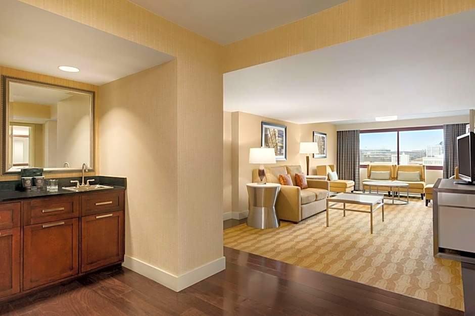 Embassy Suites By Hilton Boston Waltham