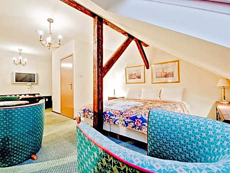 Room for 5