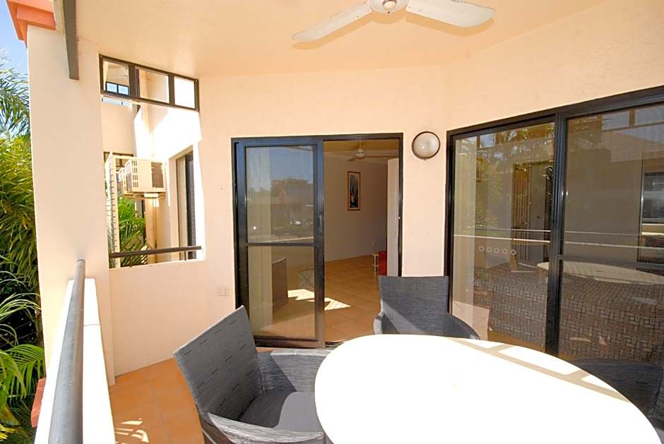 City Plaza Apartments