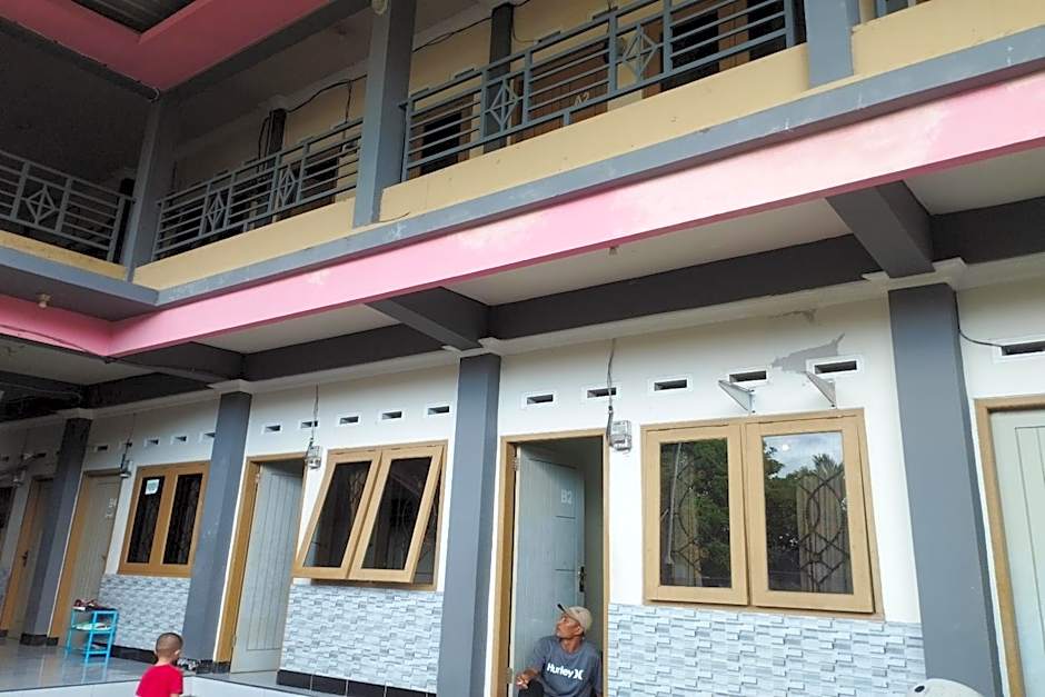 OYO Life 93403 Penginapan Adinda