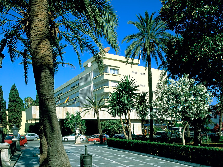 Parador De Ceuta Hotel La Muralla