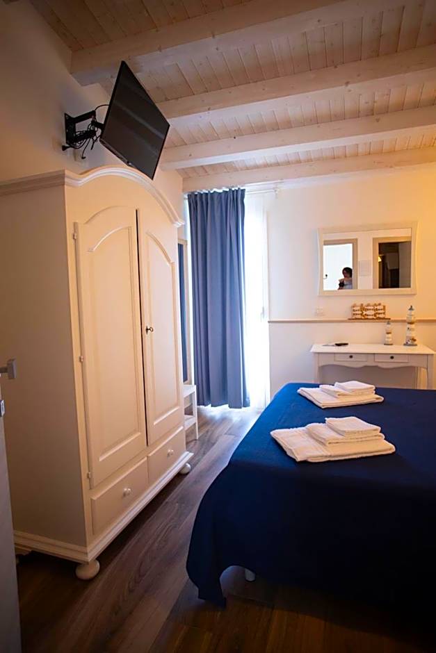 Azzurro Mare Rooms