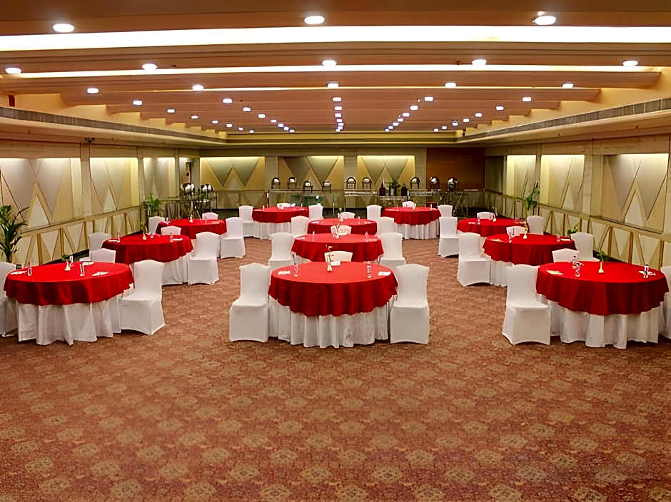 The Piccadily Hotel Lucknow
