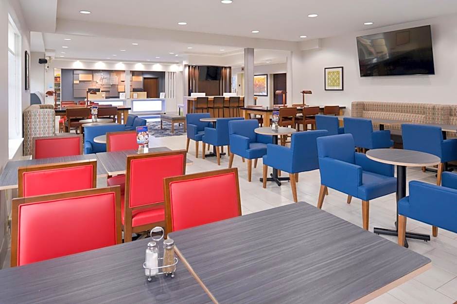 Holiday Inn Express Wixom By IHG