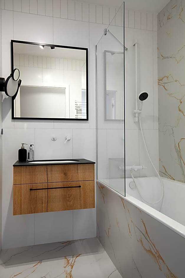 Metropolis Old Town Apartments