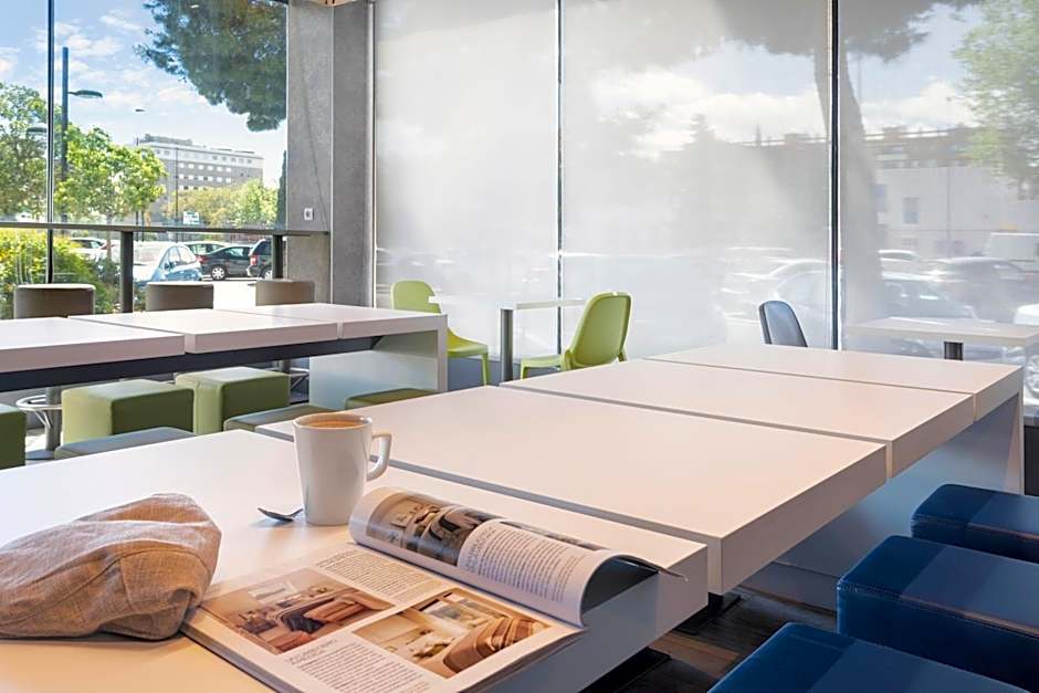 B&B HOTEL Zaragoza Plaza Mozart