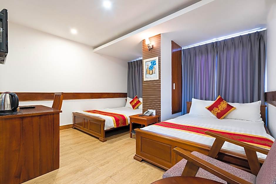 King Hotel Saigon Airport