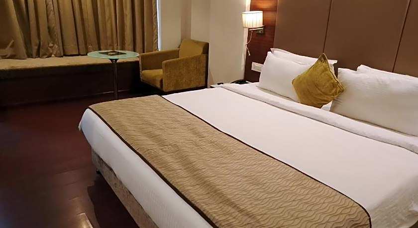 Hotel 5 Flowers Ananta Elite, Kota