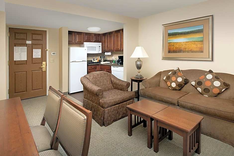 Staybridge Suites North Brunswick By IHG