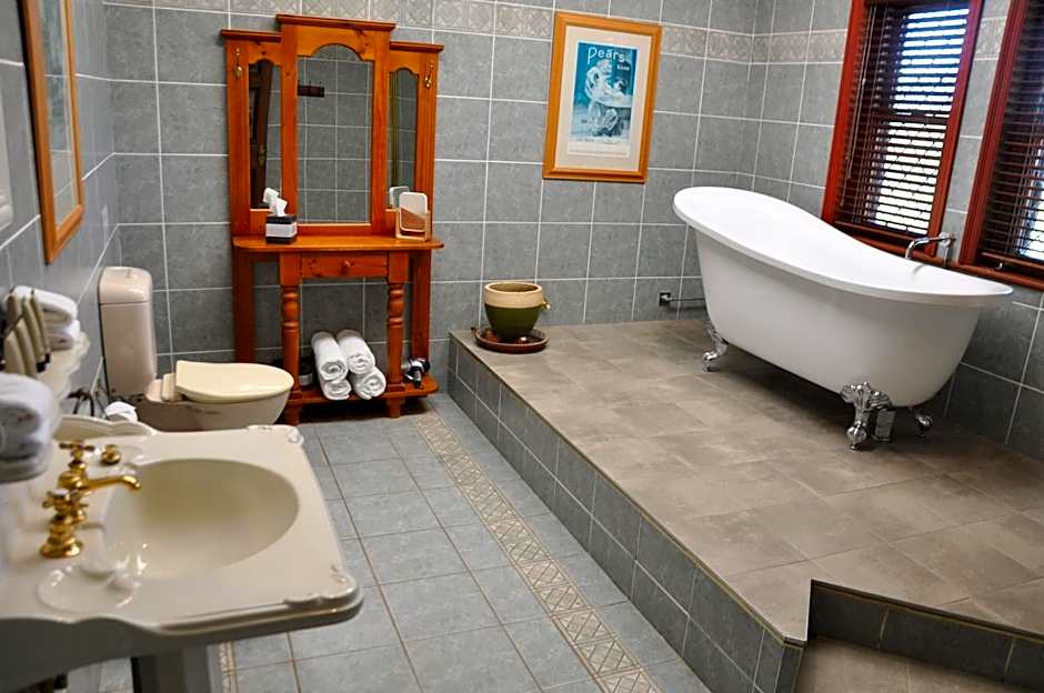 Woolshed Hill Estate