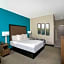 La Quinta Inn & Suites by Wyndham West Memphis