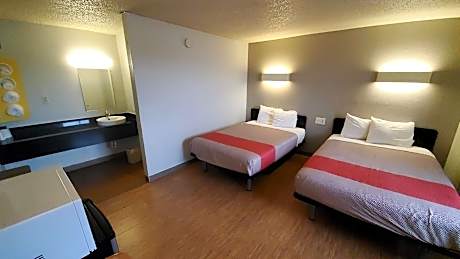 1 Double Bed