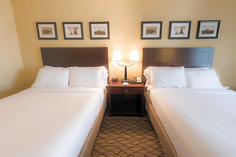 Glacier Peaks Hotel