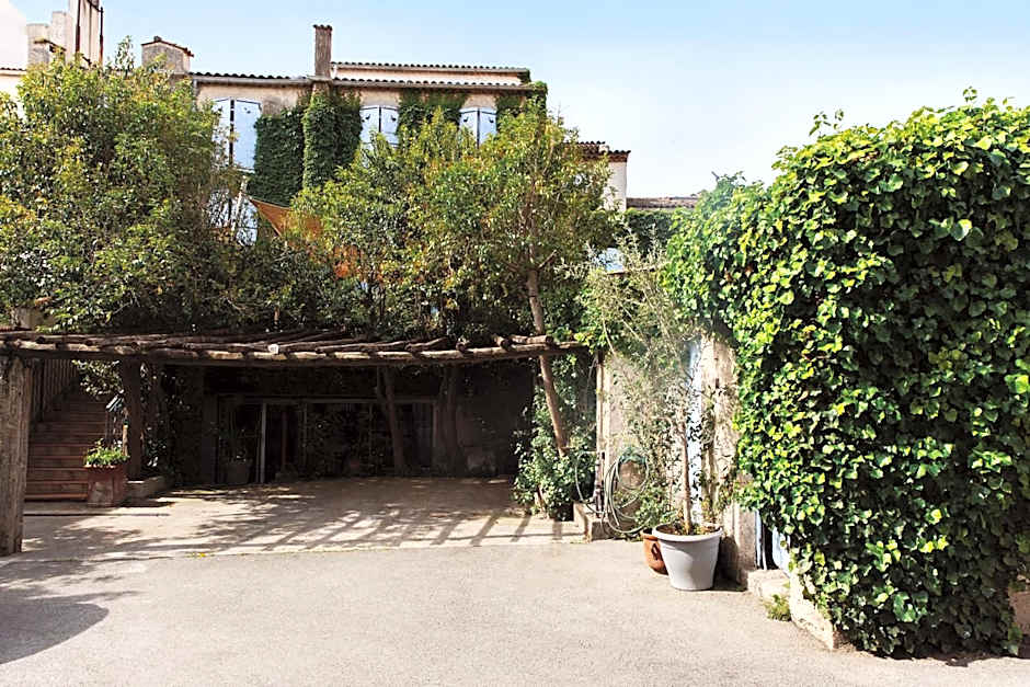 Coq Hotel
