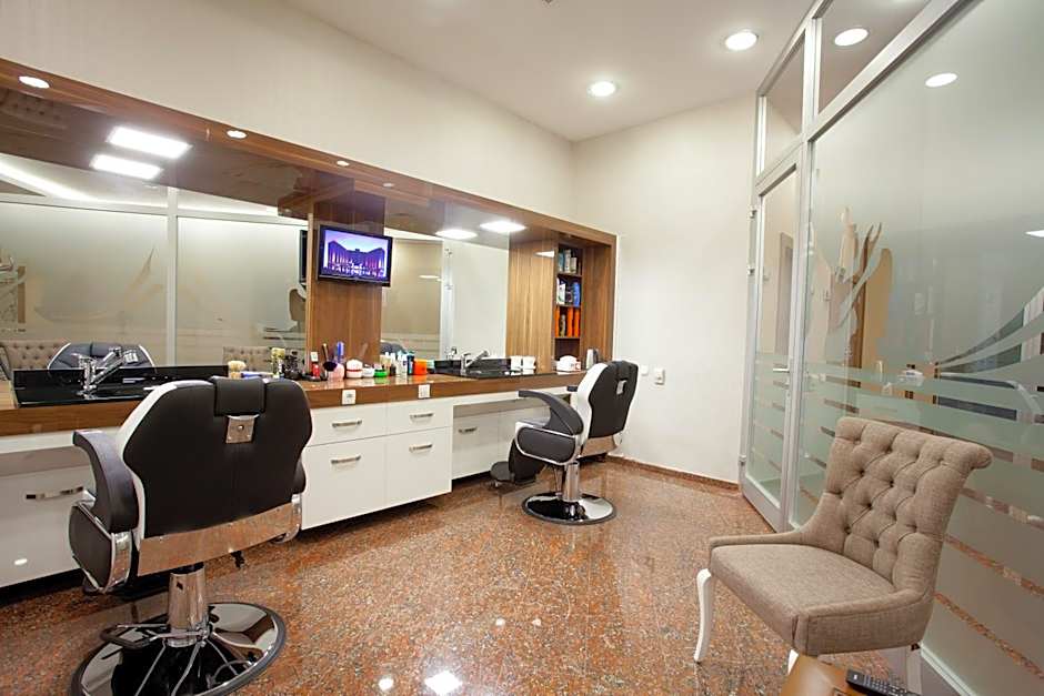 Grand Altuntas Hotel