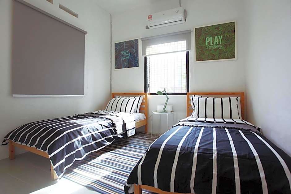 Stay SongSong Mount Erskine